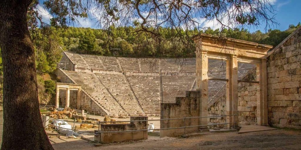 Αρχαίο Θέατρο Επιδαύρου (δωρεάν είσοδος) - Ναύπλιο | Μονοήμερη Εκδρομή