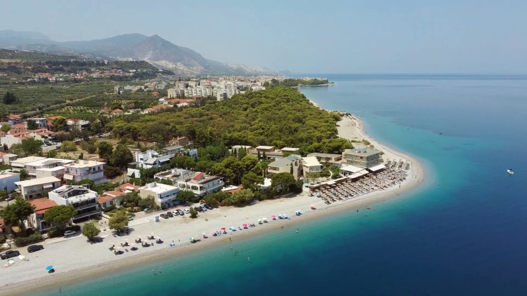 Παραλία Συκεών Κορινθίας Ολοήμερο Μπάνιο