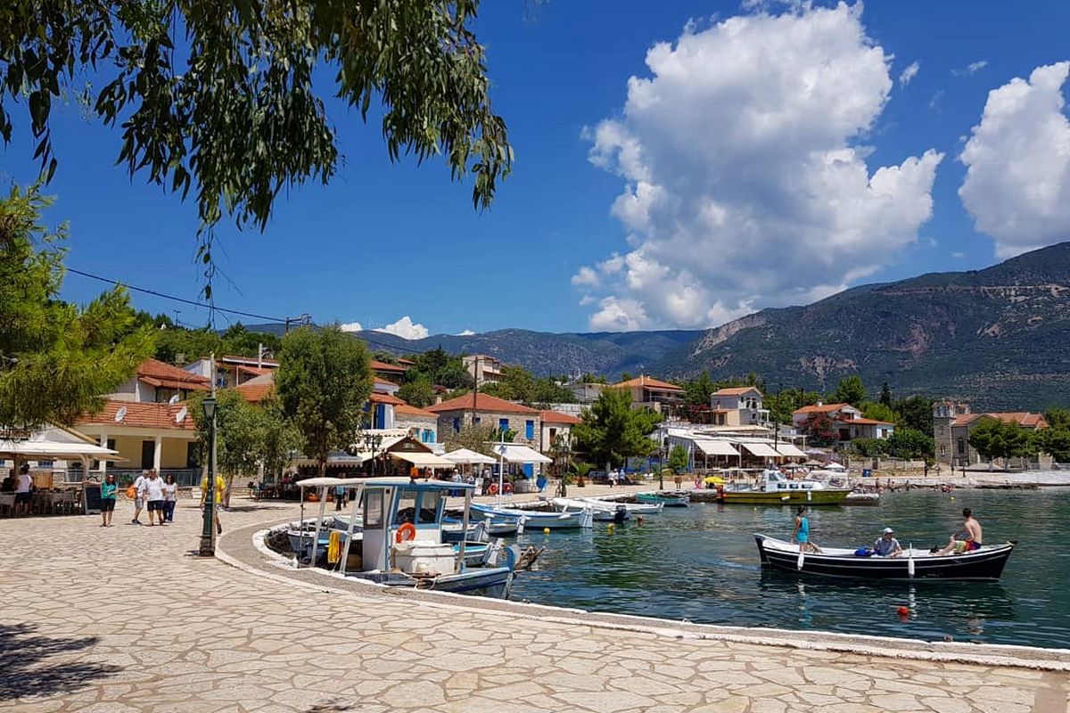 Εκδρομή στα Τριζόνια |Sergiani Travel| - Image 3