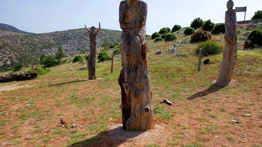 8 μονοπάτια πεζοπορίας κοντά στην Αθήνα. Πάρνηθα, Υμηττός, Σούνιο και άλλες διαδρομές για λάτρεις της φύσης.